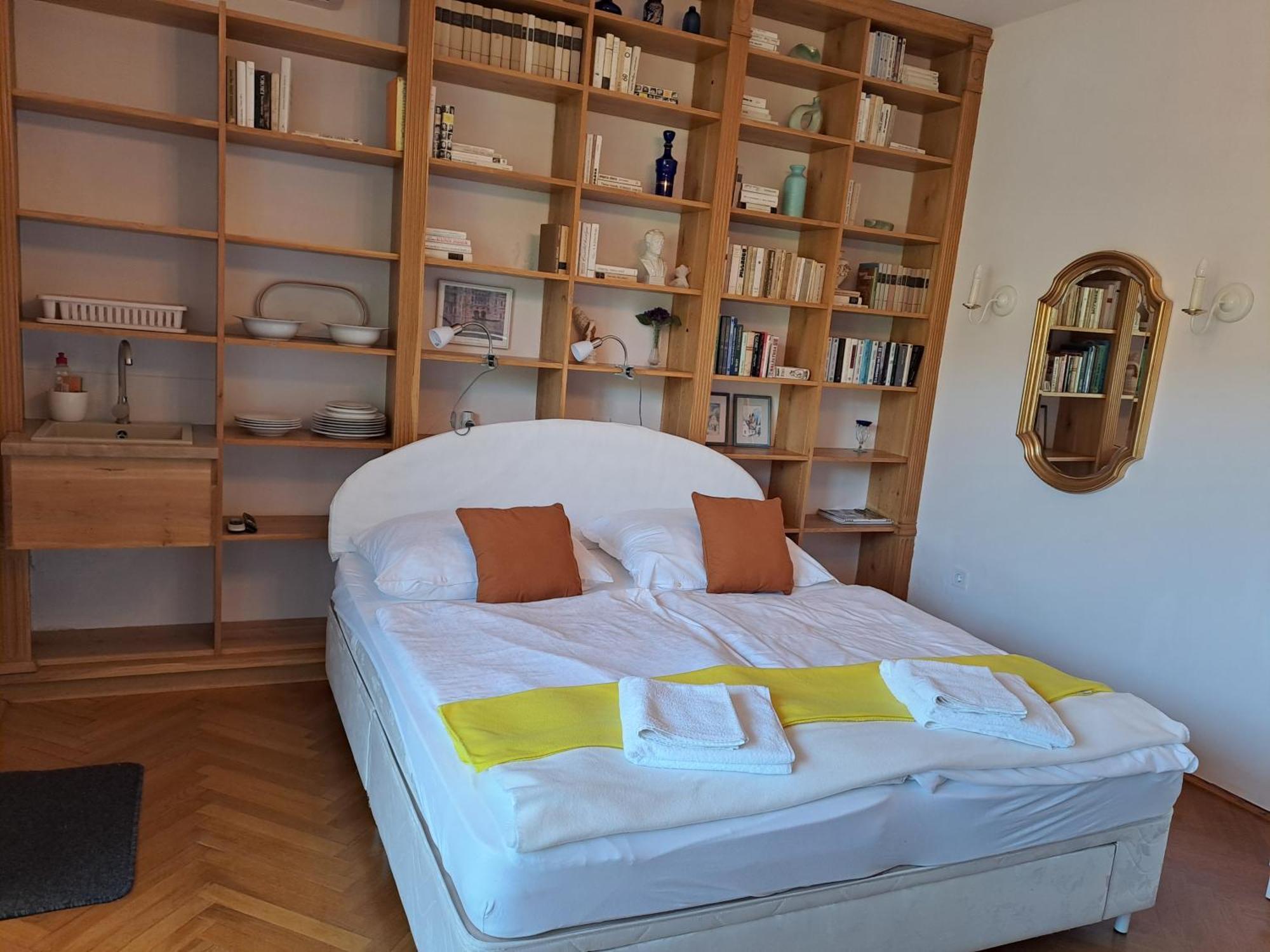 Csopak Mariann Apartman Ngoại thất bức ảnh